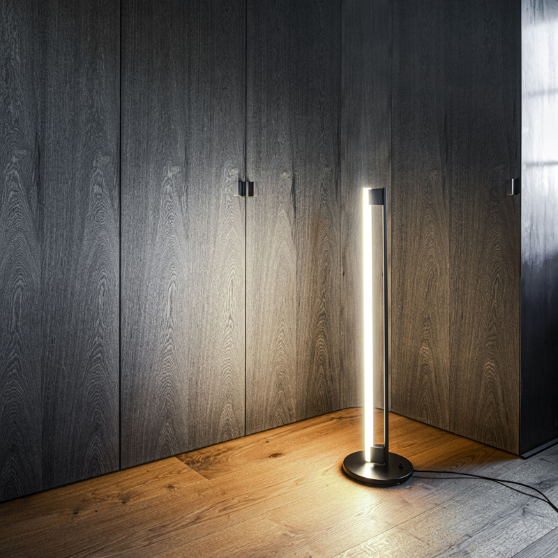 Lampadaire TUBE LIGHT Noir CLASSICON