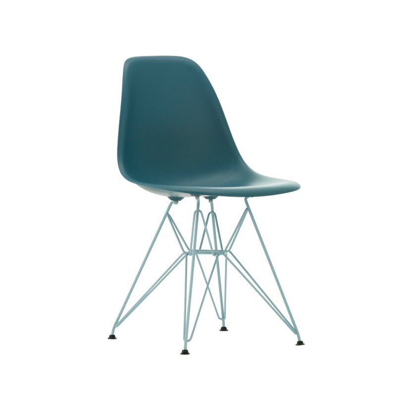 Chaise EAMES PLASTIC CHAIR DSR COLOURS Bleu de mer RE/ bleu ciel VITRA