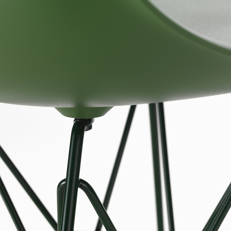 Chaise EAMES PLASTIC CHAIR DSR COLOURS Forêt RE/ vert foncé VITRA
