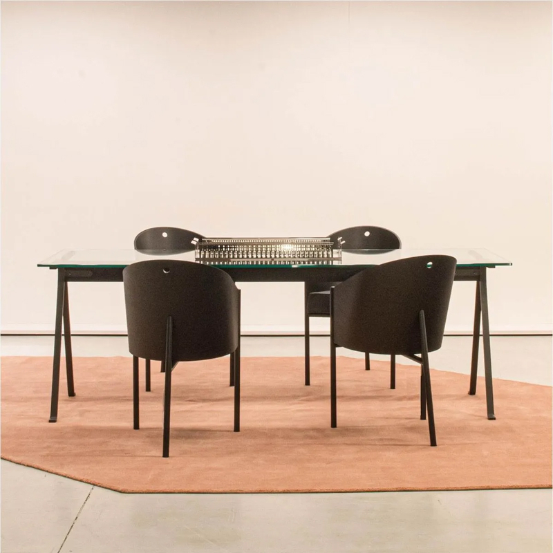 Chaise COSTES Ebène/ cuir noir DRIADE