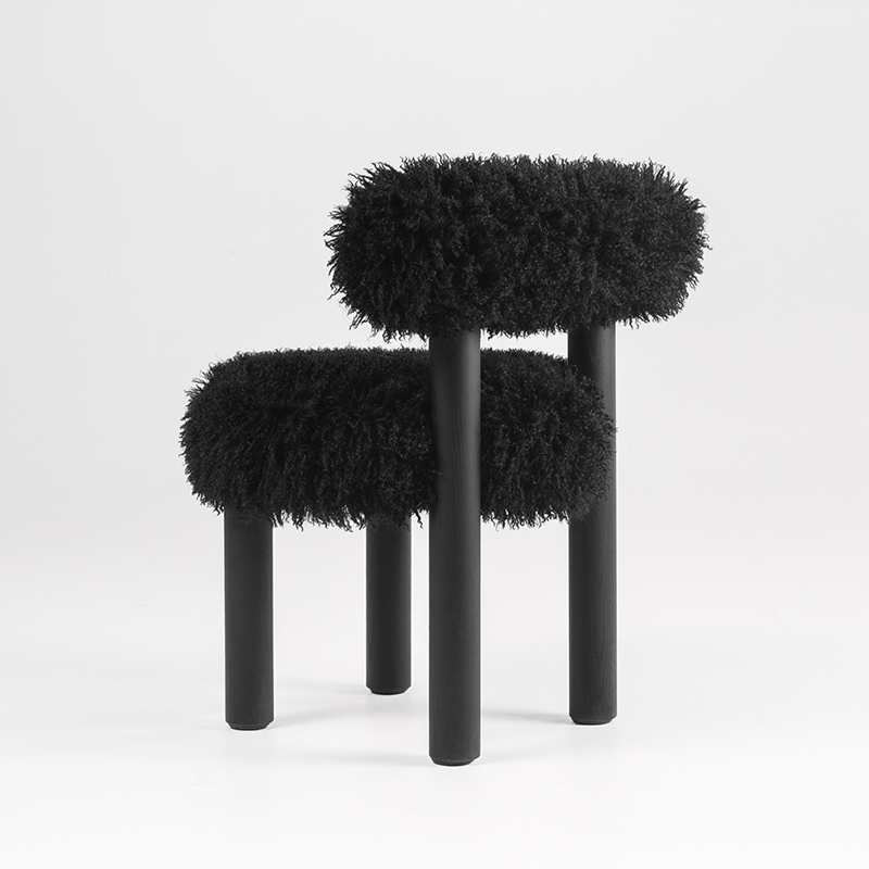 Chaise GROPIUS CS2 FLUFFY Azur cotonneux Carbone/ frêne noir NOOM HOME