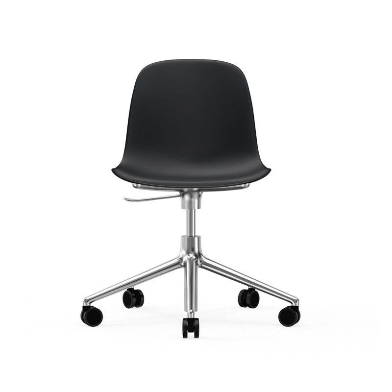 Chaise FORM CHAIR piètement à roulettes Noir Normann Copenhagen