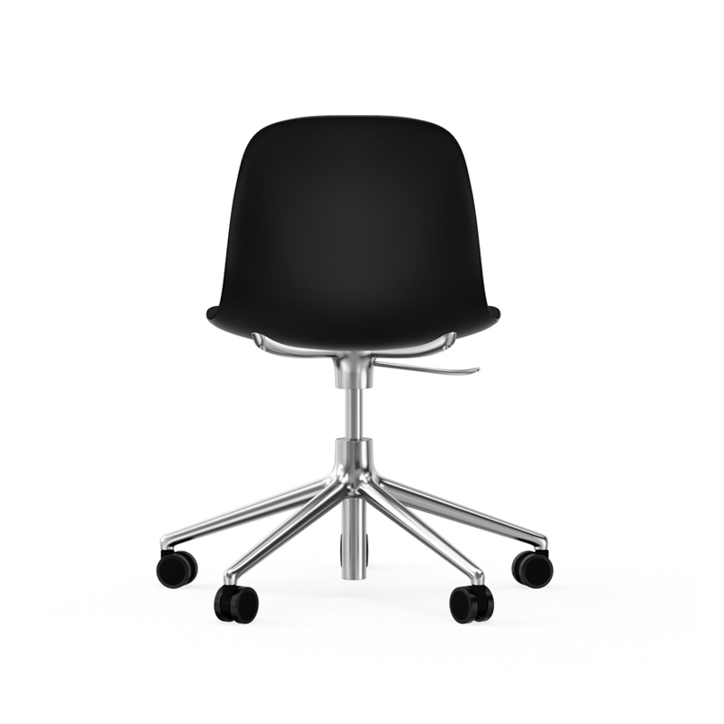 Chaise FORM CHAIR piètement à roulettes Noir Normann Copenhagen