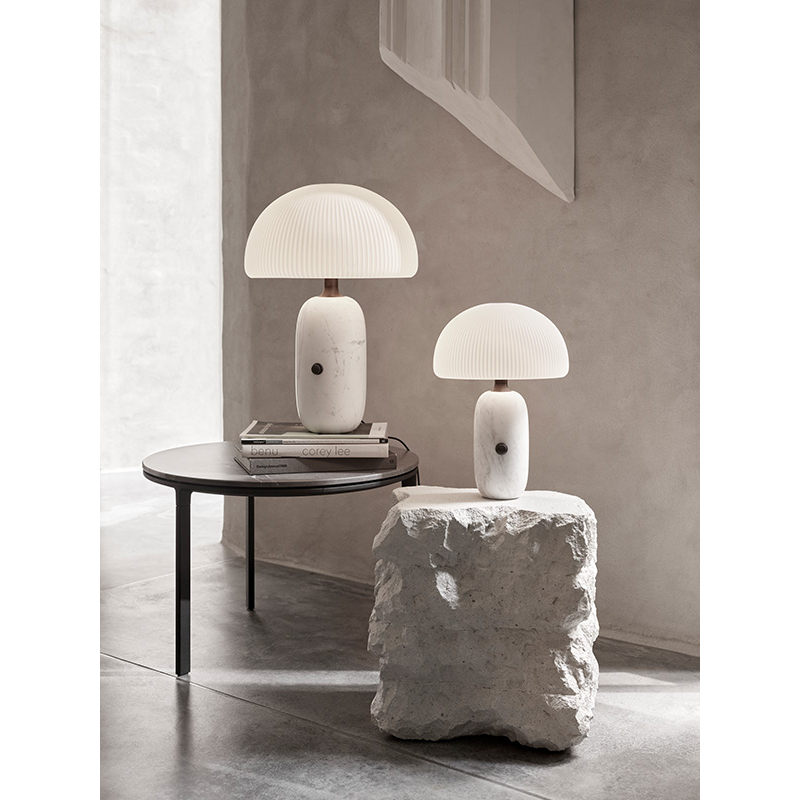 Lampe à poser SCULPTURE Marbre blanc VIPP