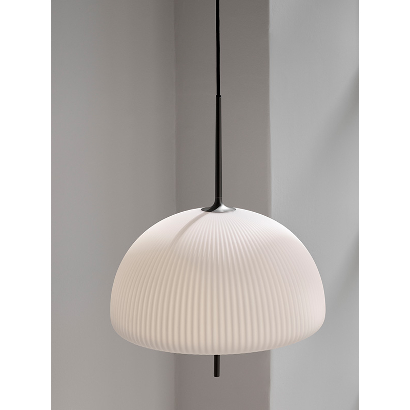 Suspension SCULPTURE Blanc opalin VIPP
