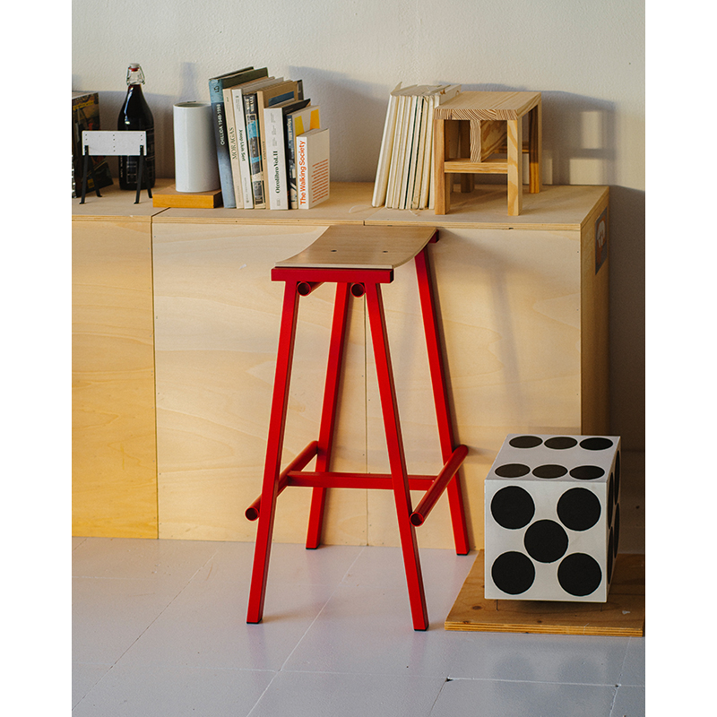 Tabouret haut TABURETE 8 H 66 Rouge vif  HAY