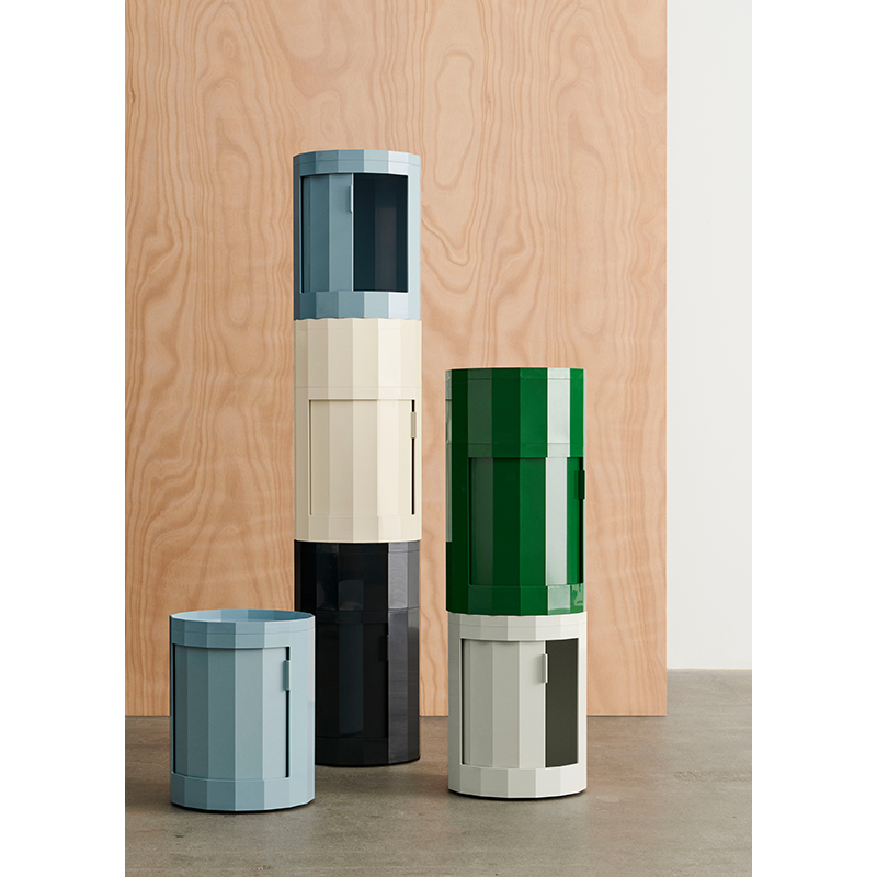 Meuble de rangement FACET CABINET HIGH Coquille d'oeuf HAY