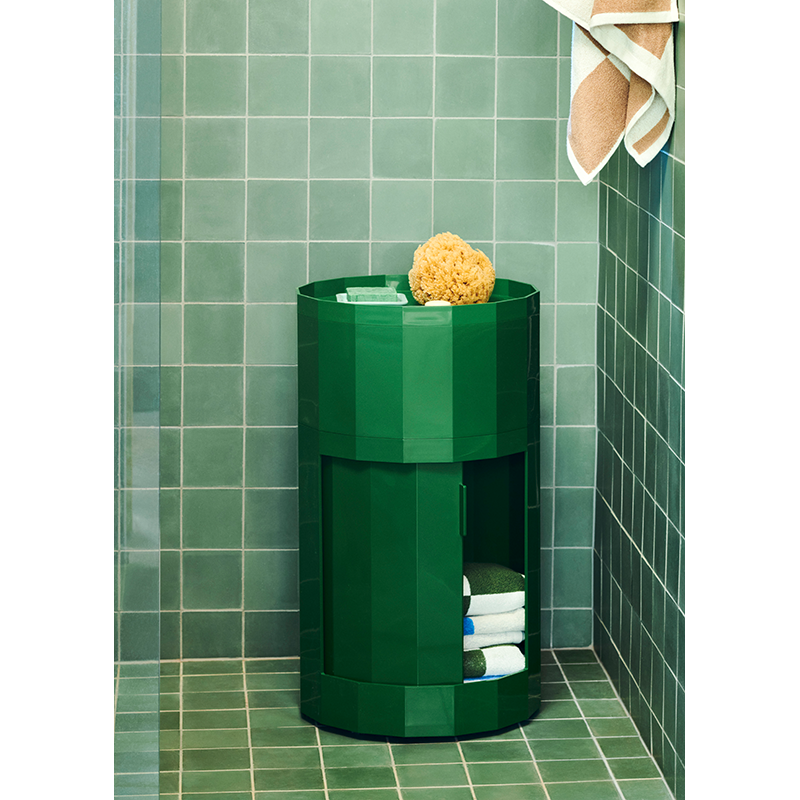 Meuble de rangement FACET CABINET HIGH Coquille d'oeuf HAY