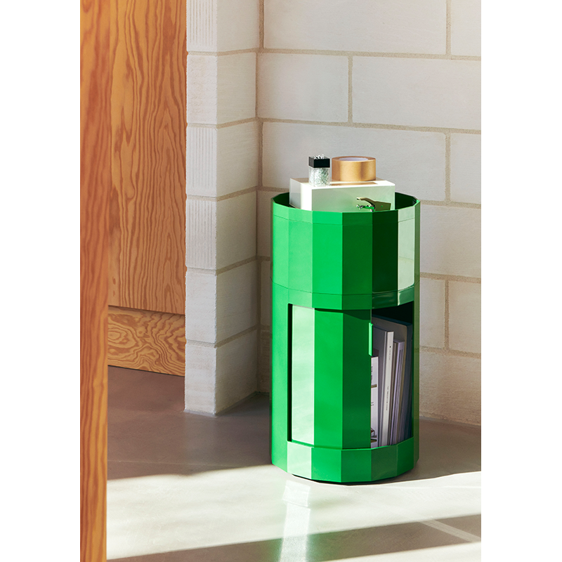Meuble de rangement FACET CABINET HIGH Coquille d'oeuf HAY