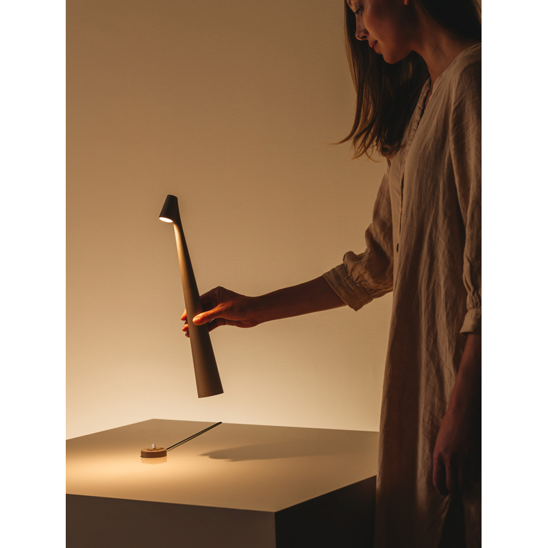 Lampe à poser AFRICA H 45 Marron D1 VIBIA