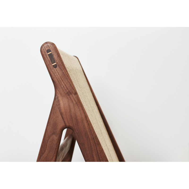 Fauteuil extérieur MR01 INITIAL Noyer GUBI