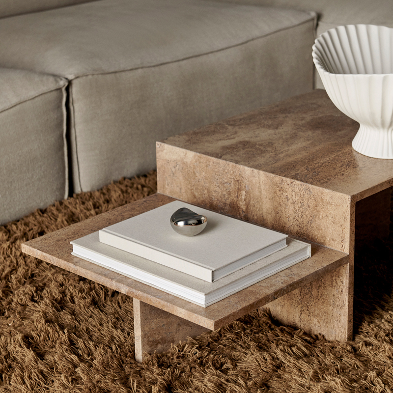 Table basse DISTINCT Travertin Travertin marron foncé FERM LIVING