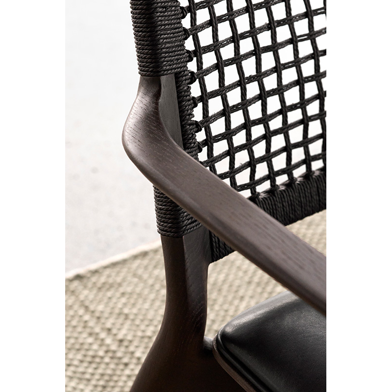 Fauteuil CABIN Cuir noir/ chêne foncé VIPP