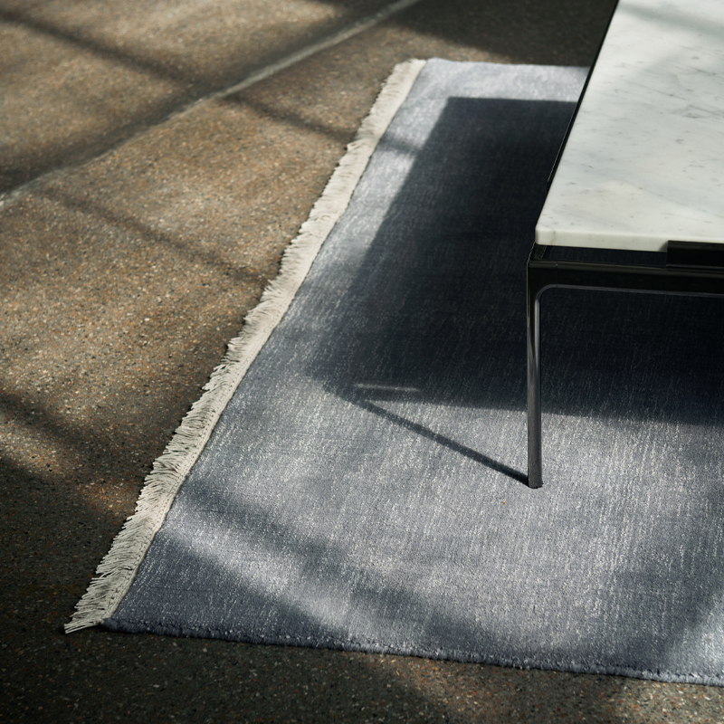Tapis THE MOOR AP18 Bleu gris AND TRADITION