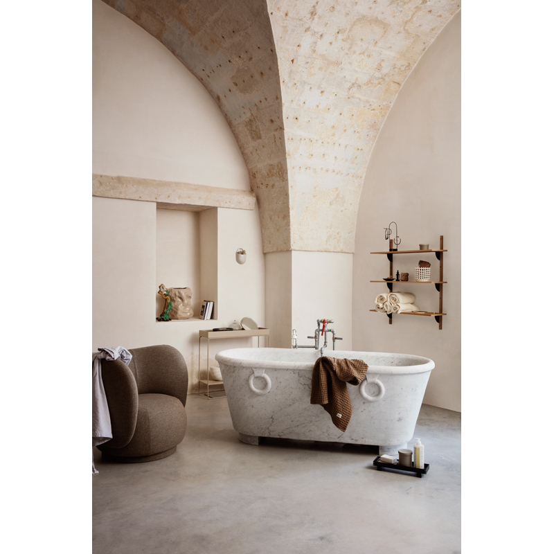 Fauteuil RICO Brossé Gris chaud FERM LIVING