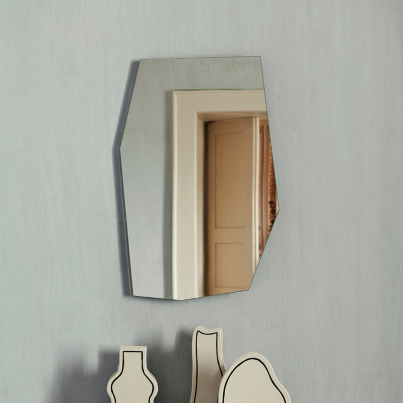 Miroir Miroir SHARD Small Noir FERM LIVING