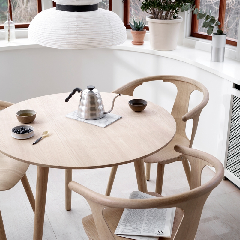 Table IN BETWEEN SK4 Chêne AND TRADITION