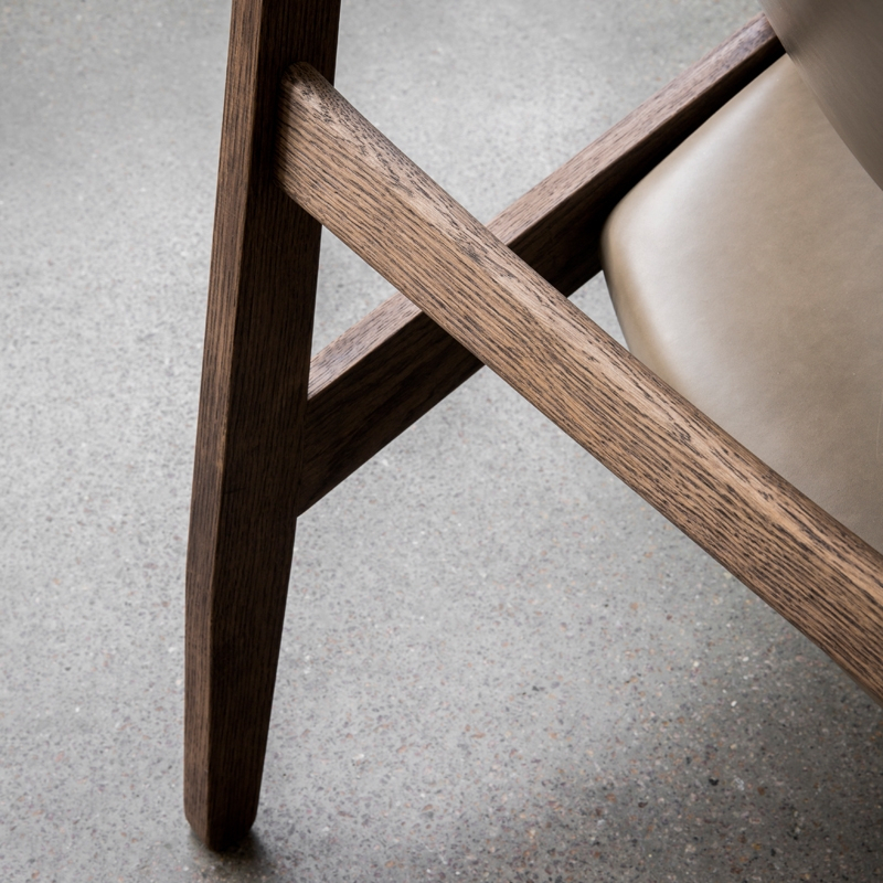 Fauteuil KNITTING CHAIR Cuir Dakar 0311/ chêne foncé AUDO COPENHAGEN