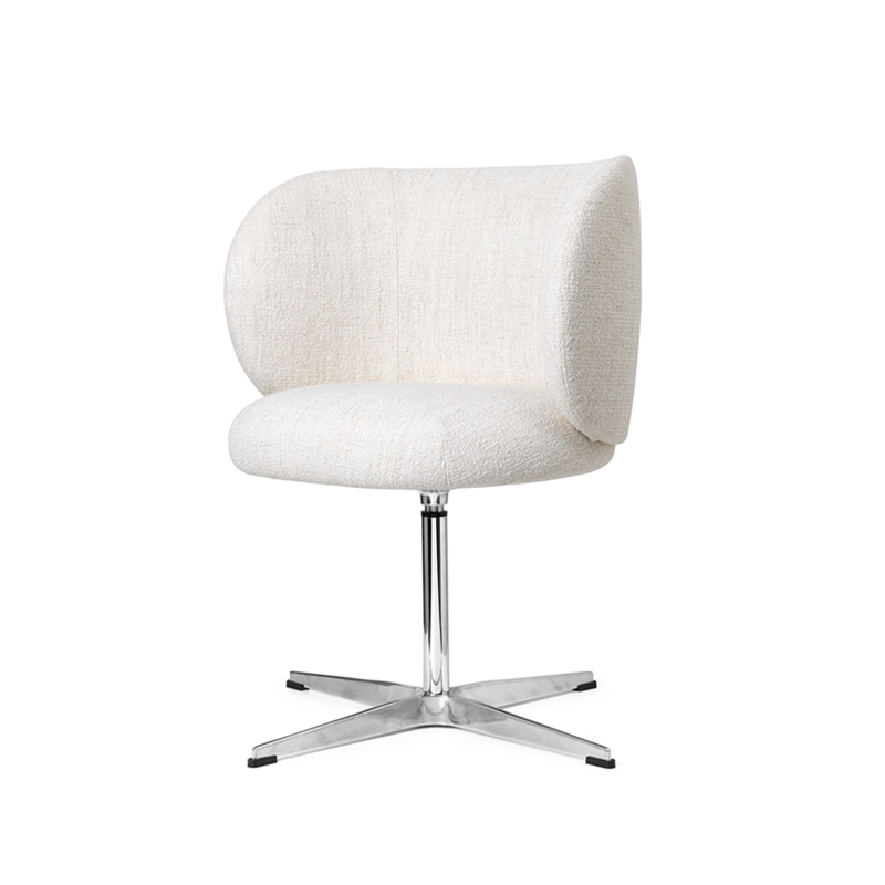 Chaise RICO Pivotant Bouclé Blanc cassé FERM LIVING