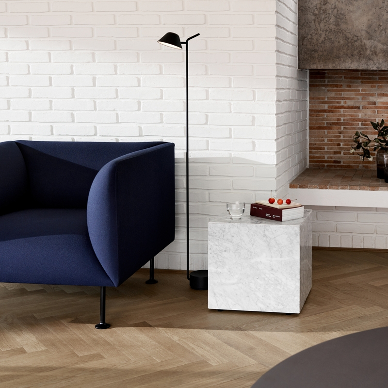 Table d'appoint guéridon PLINTH CUBIC Blanc AUDO COPENHAGEN