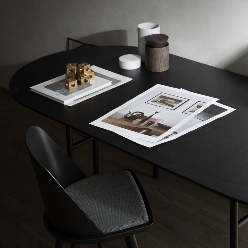 Table SNAREGADE Ovale Noir AUDO COPENHAGEN