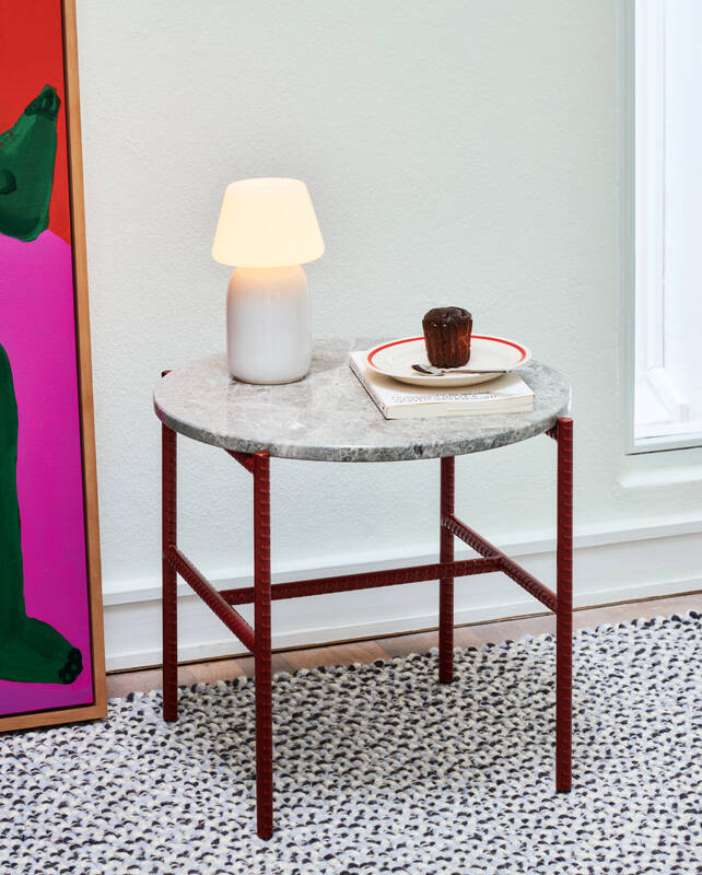 Table d'appoint guéridon REBAR Ø 45 marbre Marbre gris/ rouge HAY