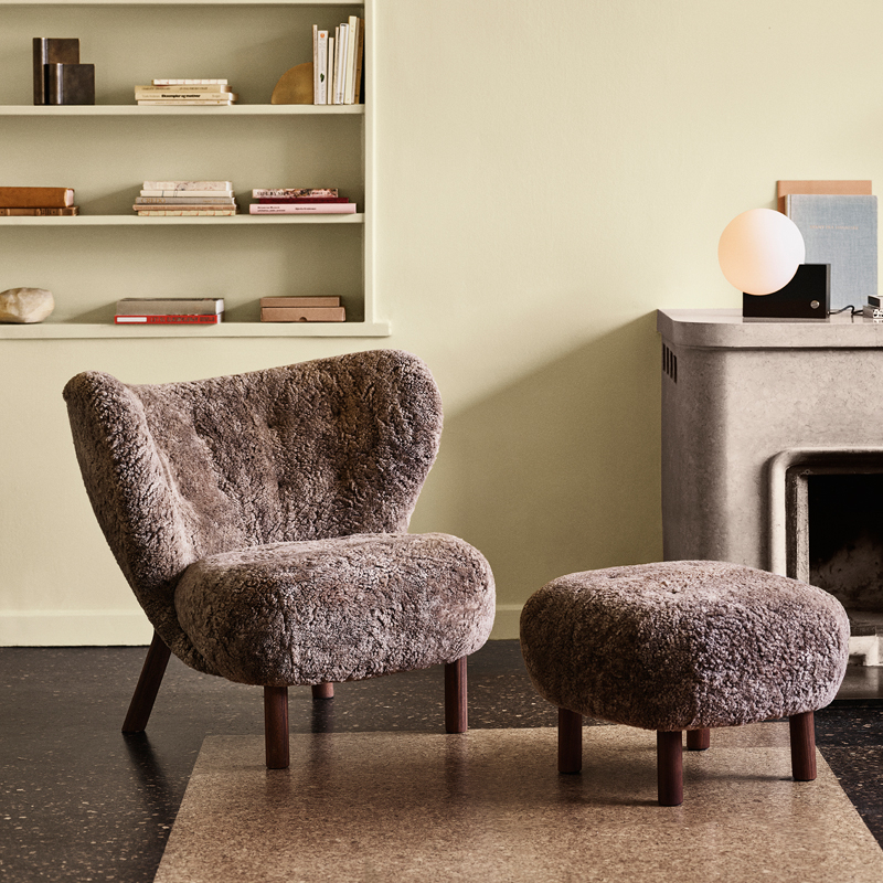 Fauteuil LITTLE PETRA VB1 & Pouf ATD1 Sheepskin Sahara AND TRADITION