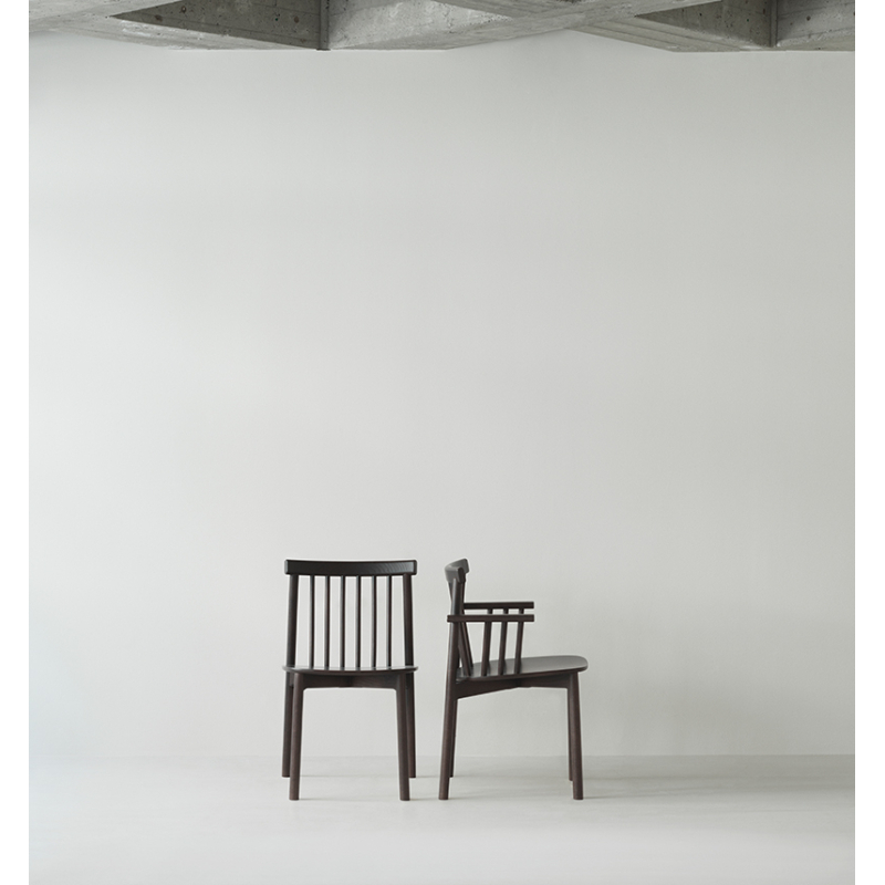 Chaise PIND Frêne teinté noir Normann Copenhagen