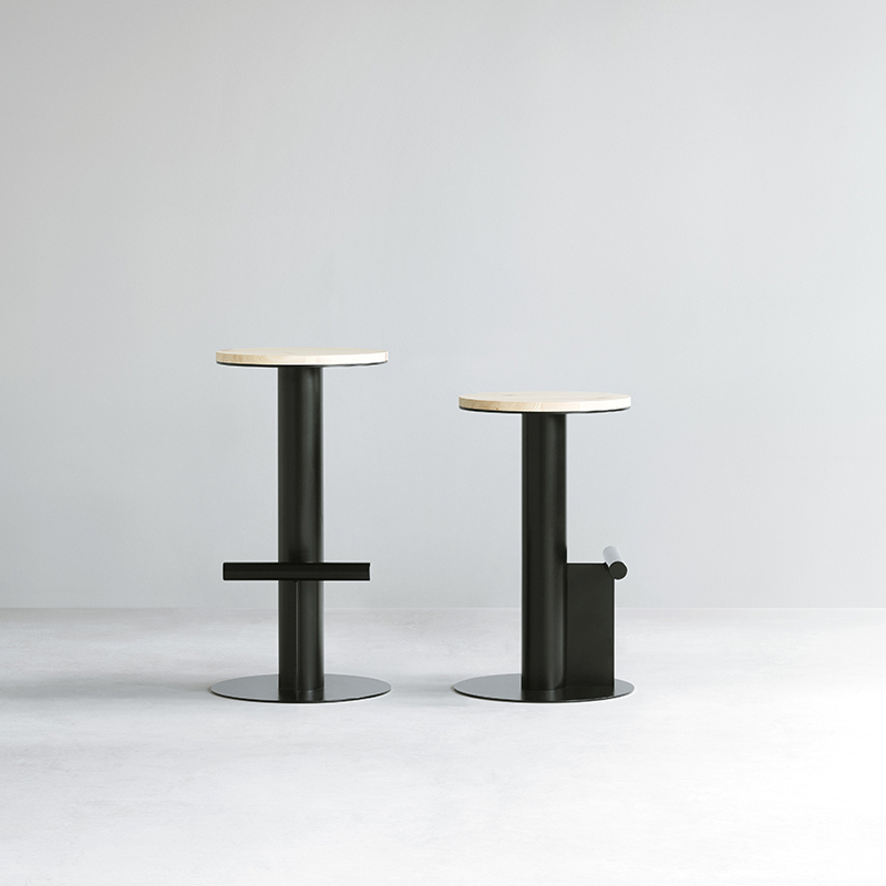 Tabouret haut POLE H 75 Noir Normann Copenhagen