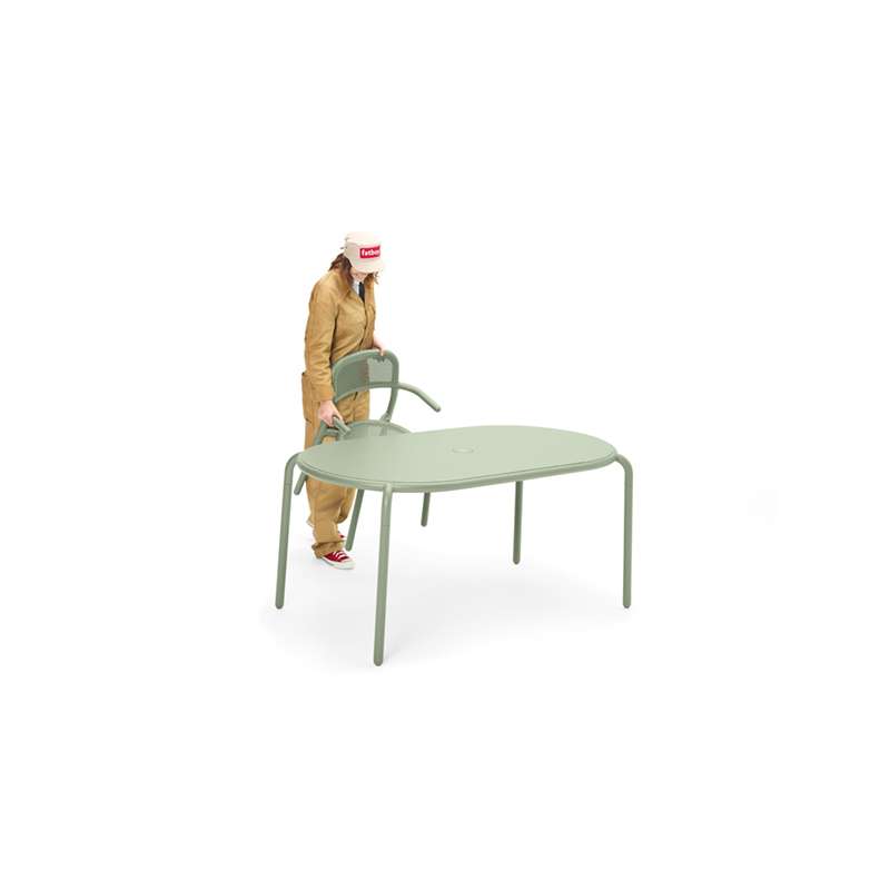 Table extérieur TONÍ TAVOLO 6 personnes Vert brouillard FATBOY