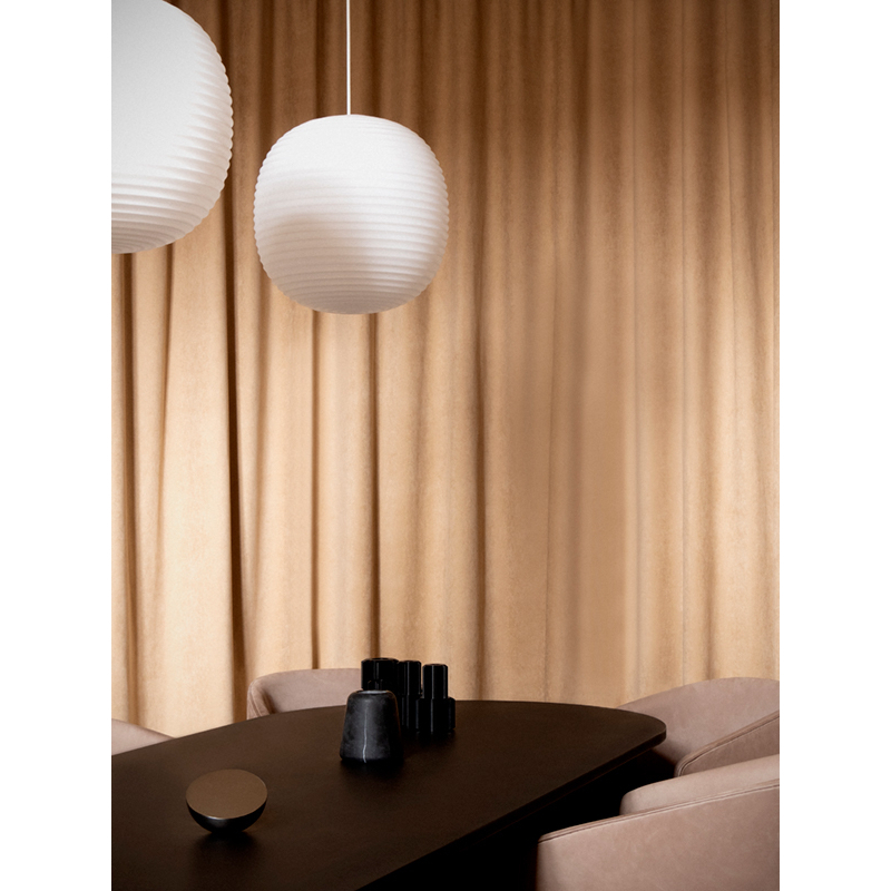 Suspension LANTERN Verre opale blanc givré NEW WORKS