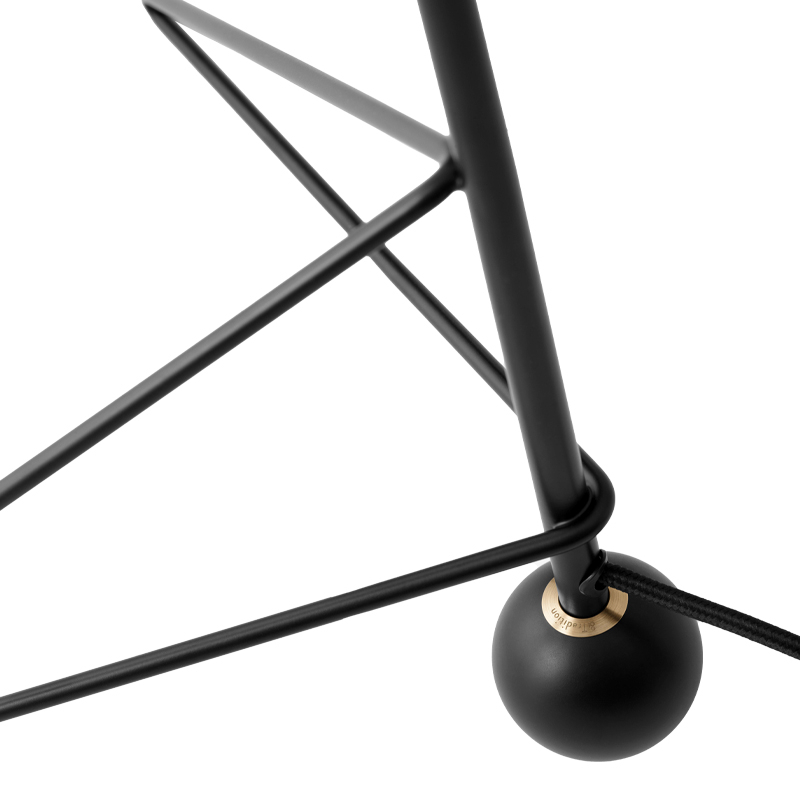 Lampe à poser TRIPOD HM9 Noir AND TRADITION