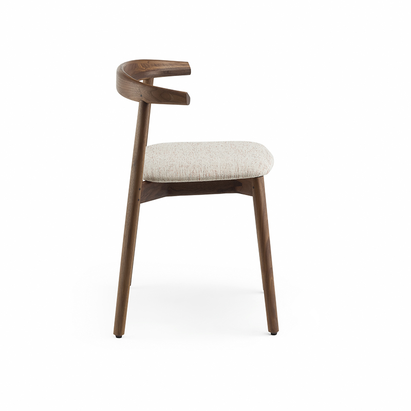 Chaise ANDO ASSISE TISSU Noyer danois huilé / Sonar 113 DE LA ESPADA