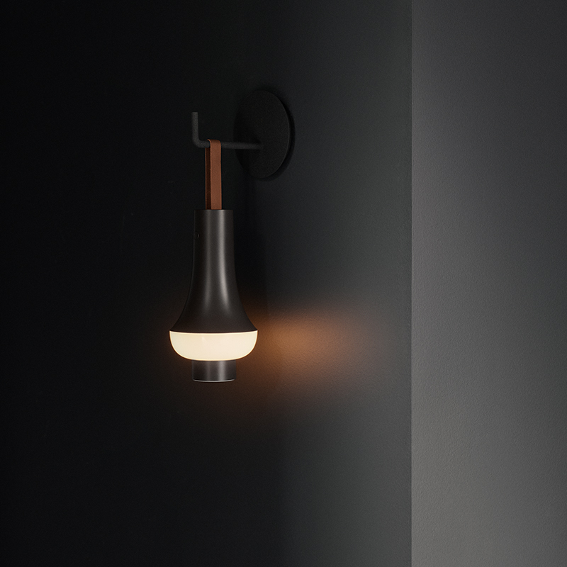 Lampe sans fil TOMOSHI Marron foncé LOUIS POULSEN