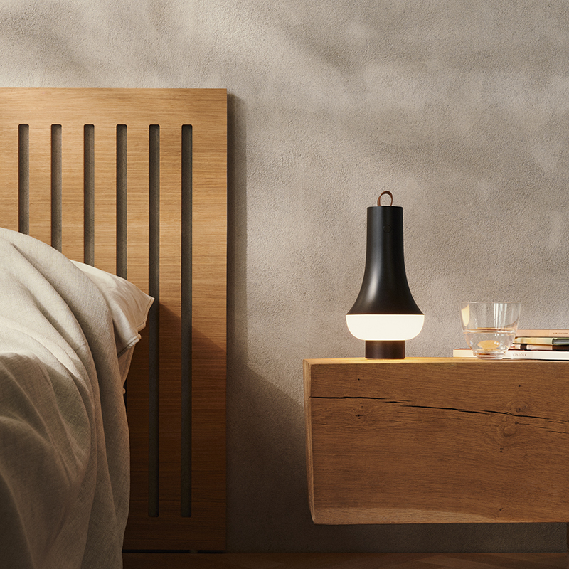 Lampe sans fil TOMOSHI Marron foncé LOUIS POULSEN