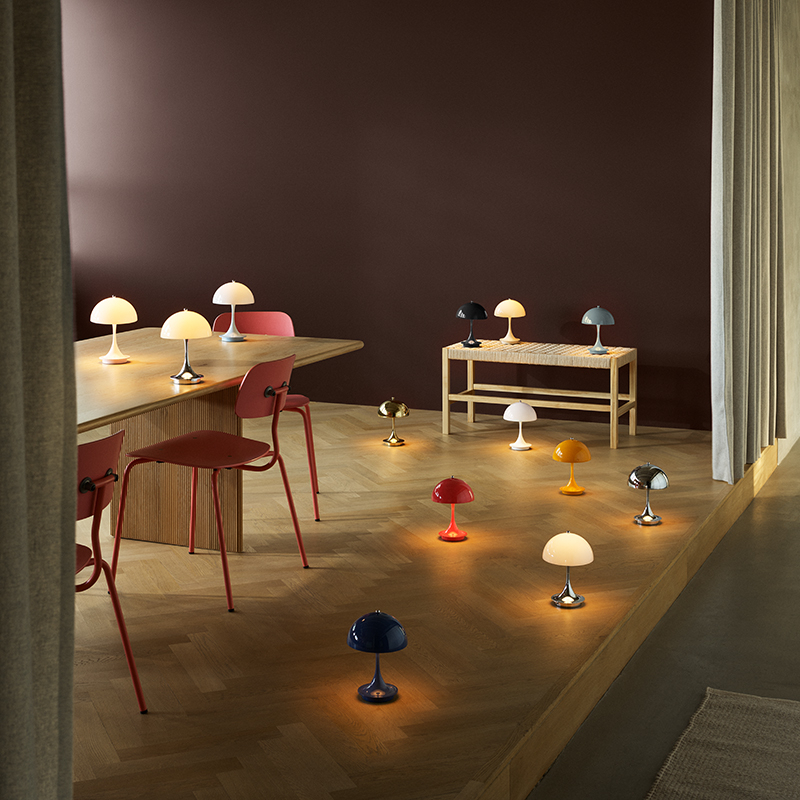 Lampe sans fil PANTHELLA 160 PORTABLE V3 Rose pâle opal LOUIS POULSEN