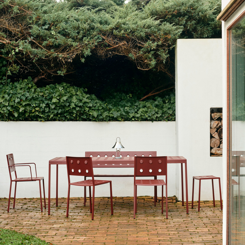 Chaise extérieur Chaise BALCONY DINING Rouge fer HAY