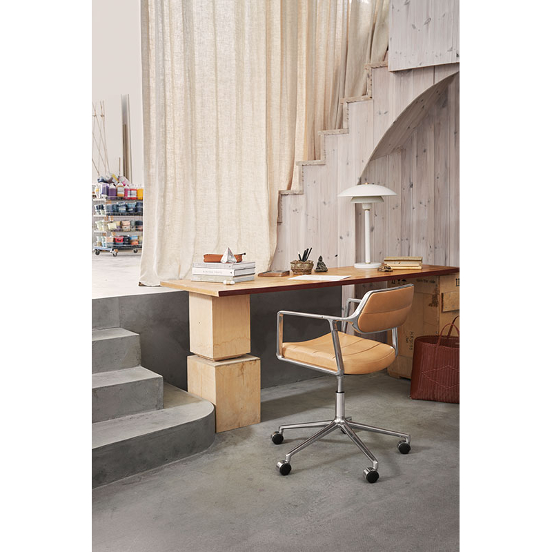 Fauteuil de bureau SWIVEL CHAIR à roulettes Cuir sable / Aluminium poli VIPP