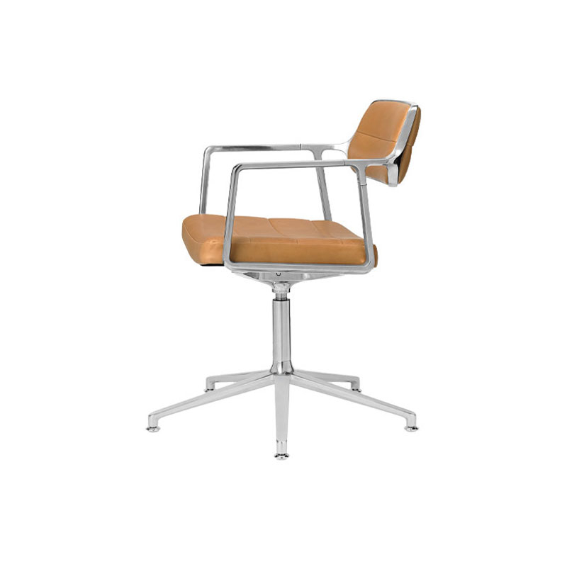 Fauteuil de bureau SWIVEL CHAIR à patins Cuir sable / Aluminium poli VIPP