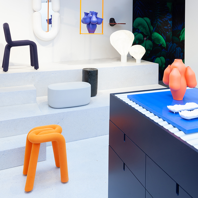 Tabouret BOLD Bleu MOUSTACHE