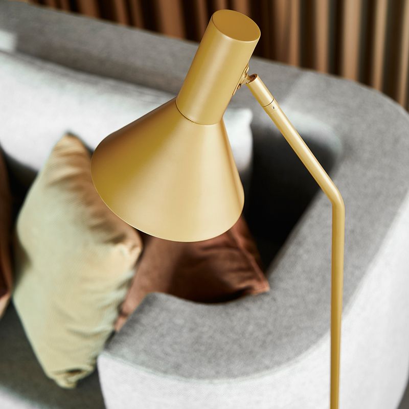 Lampadaire LYSS Amande mat FRANDSEN