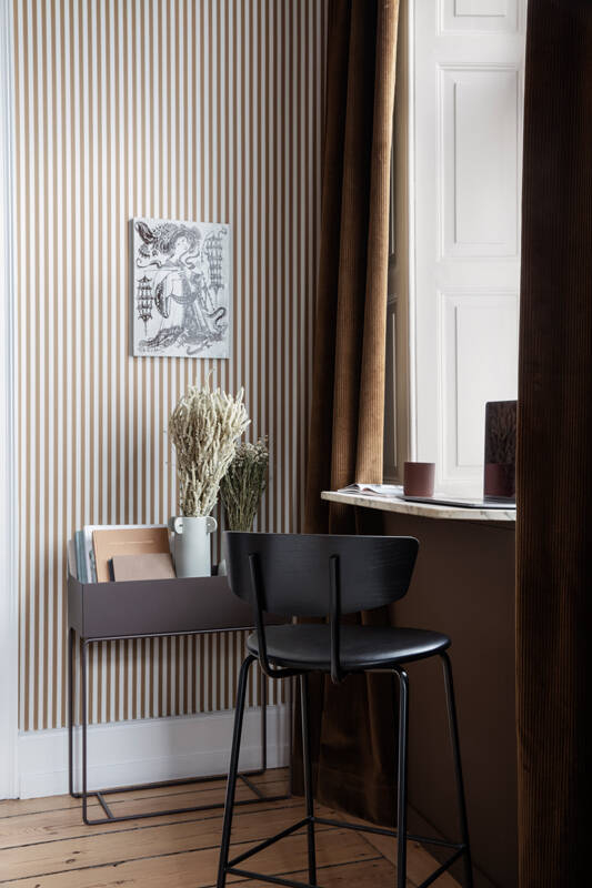 Tabouret haut HERMAN Noir FERM LIVING