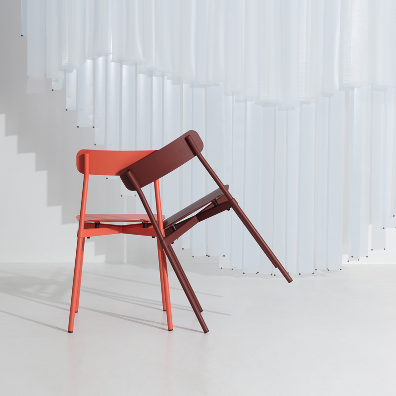 Chaise FROMME Rouge brun PETITE FRITURE