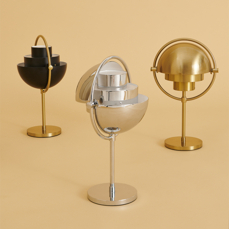 Lampe à poser MULTI-LITE Portable Laiton/ noir GUBI