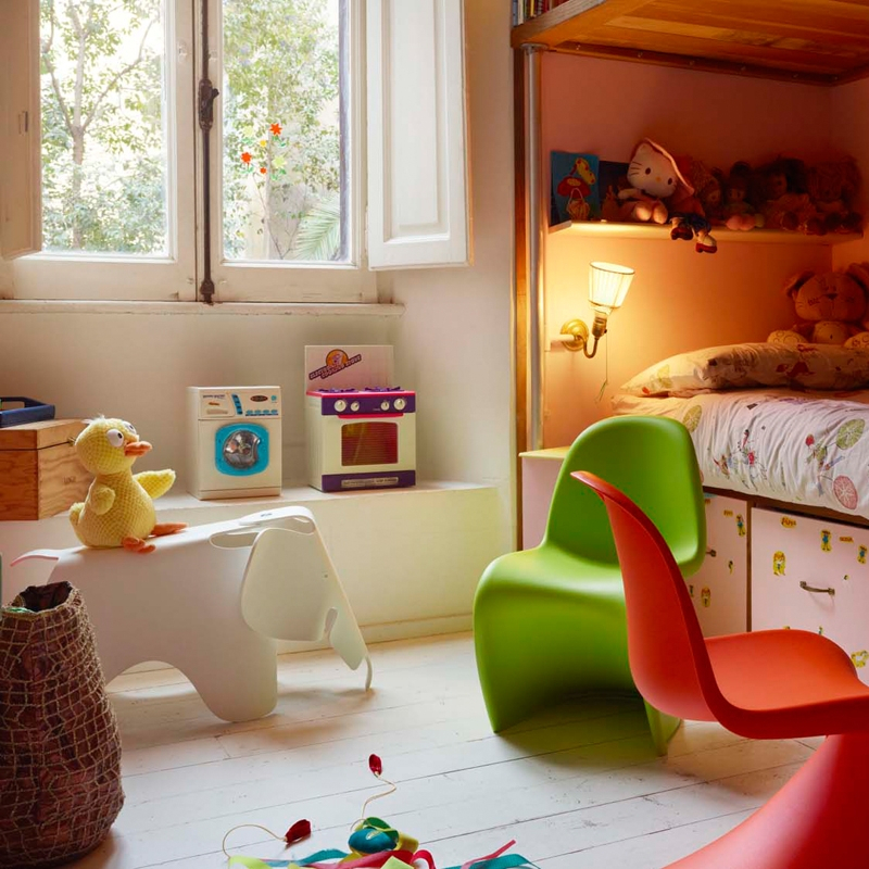 Siège enfant EAMES ELEPHANT Noir VITRA