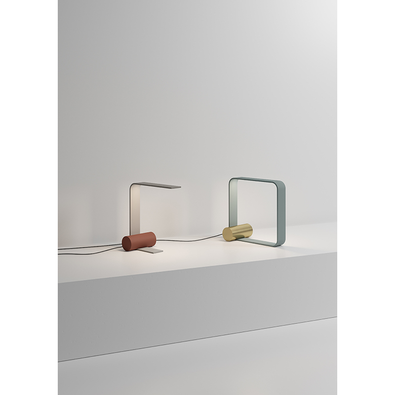 Lampe à poser NASTRO 563.32 Noir/ laiton TOOY