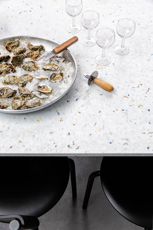 Table NEW MODERN Plastique Recyclé Blanc Nuage TIPTOE
