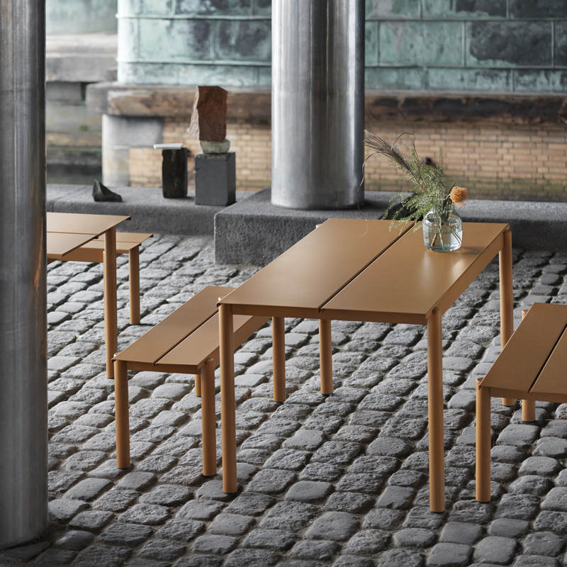 Banc LINEAR STEEL Noir MUUTO
