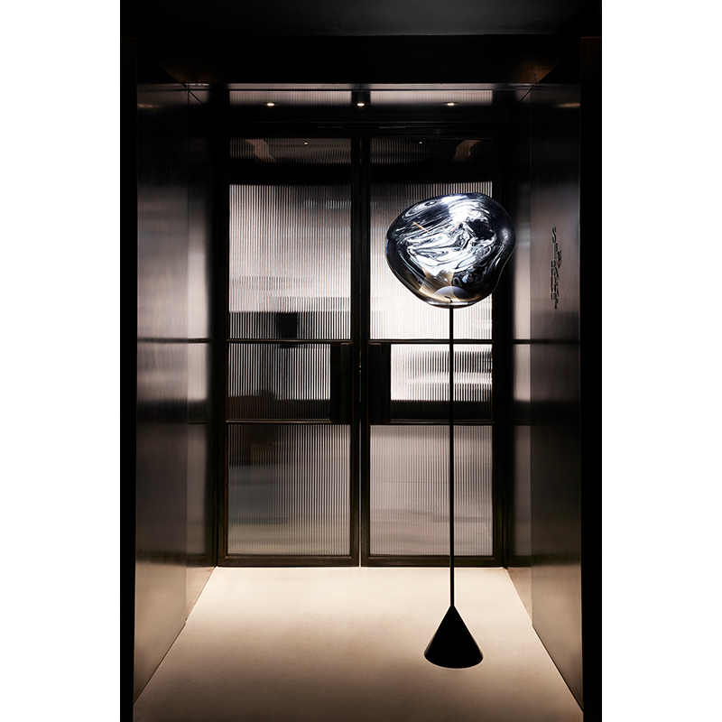 Lampadaire MELT CONE SLIM Fumé TOM DIXON