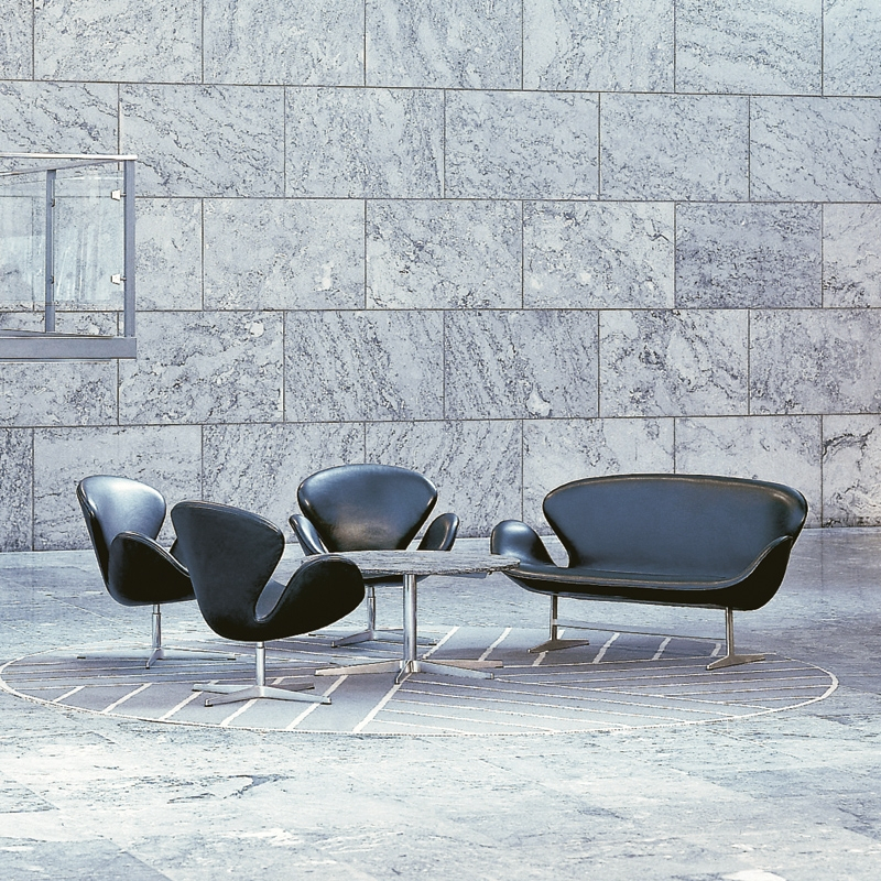Canapé CYGNE Noir FRITZ HANSEN
